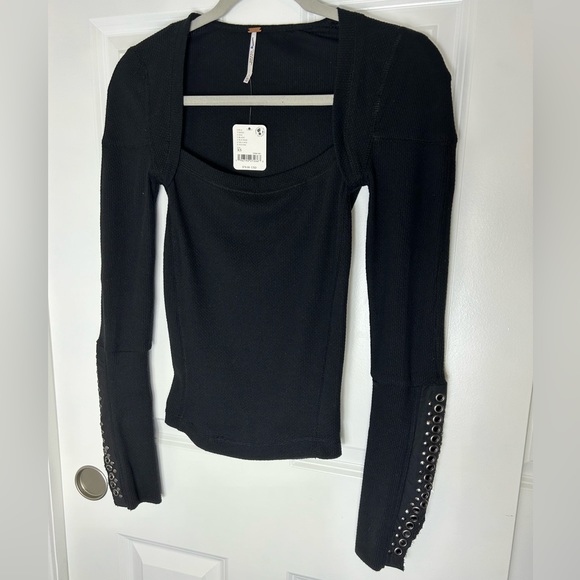 Free People A Little Unruly Top NWT - Picture 5 of 9